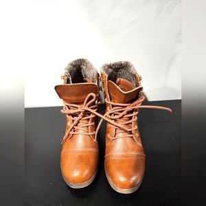 Sz 7 Brash Women's Thrasher Brown Vegan Leather Combat Boot